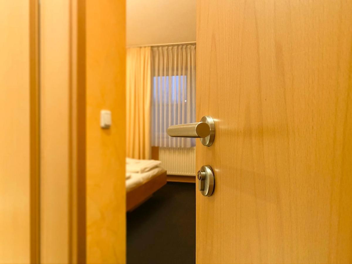 Hotel Friedenseiche Neukirchen-Vluyn Buitenkant foto