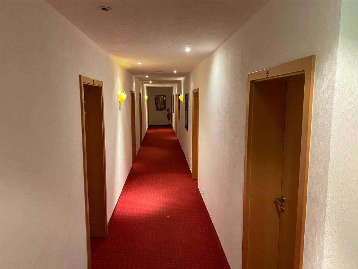 Hotel Friedenseiche Neukirchen-Vluyn Buitenkant foto