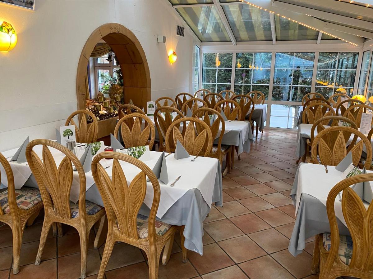 Hotel Friedenseiche Neukirchen-Vluyn Buitenkant foto