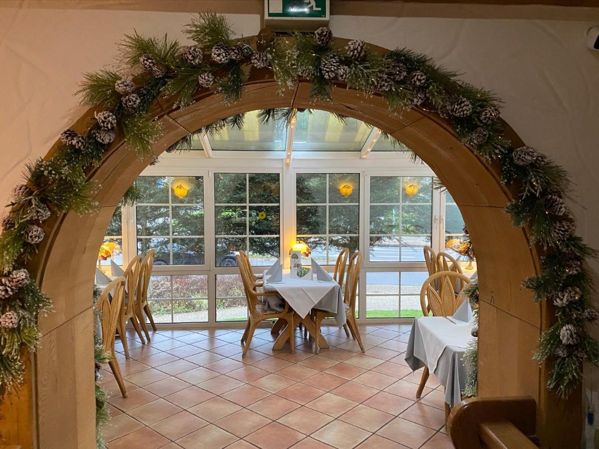 Hotel Friedenseiche Neukirchen-Vluyn Buitenkant foto